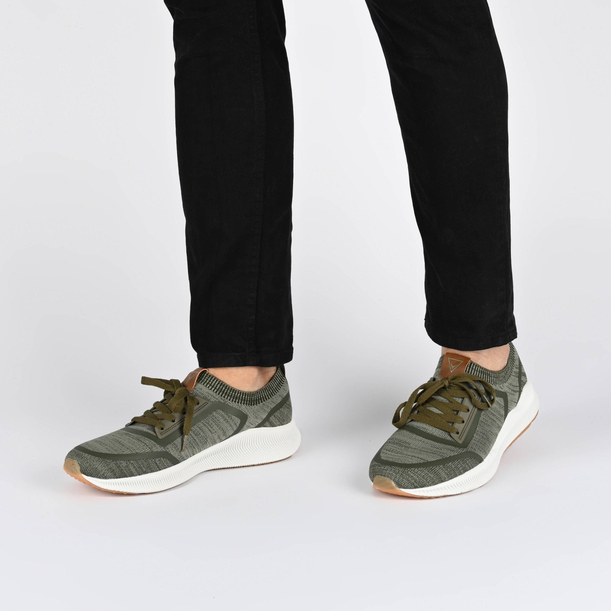 Vance Co. Keller Knit Athleisure Sneaker - Bundle Bus