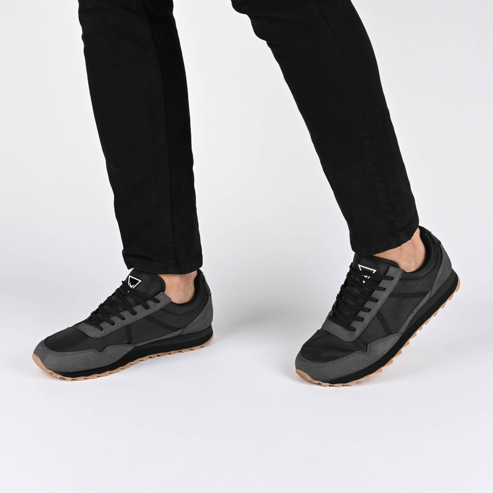 Vance Co. Samson Casual Sneaker - Bundle Bus